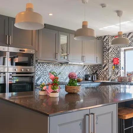 7min To Uni Sé-velha - Ac - Work Desk - 300mbs Wifi - 1 Maison d'hôtes Coïmbre