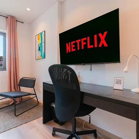 Casa de hóspedes 7min To Uni Se-velha - Ac - Bbq & Gym - Work Desk - 300mbs Wifi - 1 3*